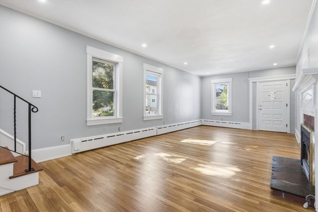 501 Pine St, Fall River, MA 02720