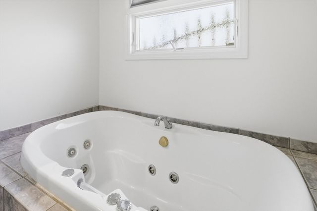 501 Pine St, Fall River, MA 02720