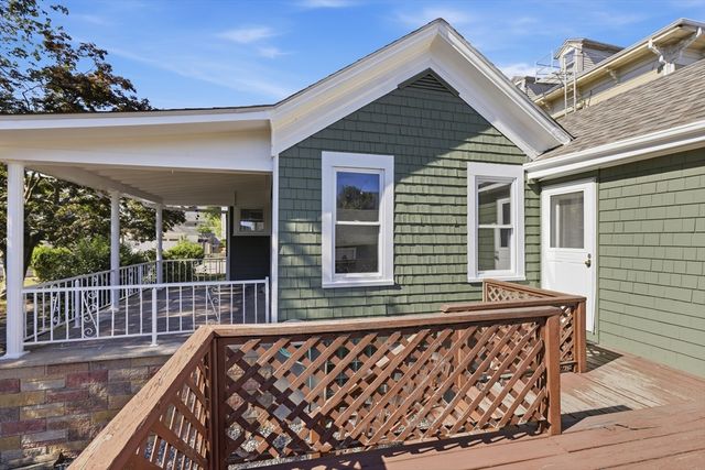 501 Pine St, Fall River, MA 02720