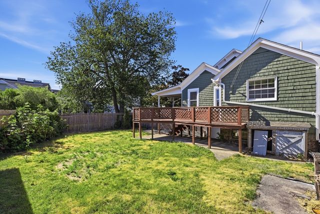 501 Pine St, Fall River, MA 02720