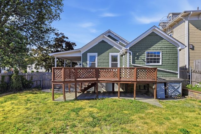501 Pine St, Fall River, MA 02720