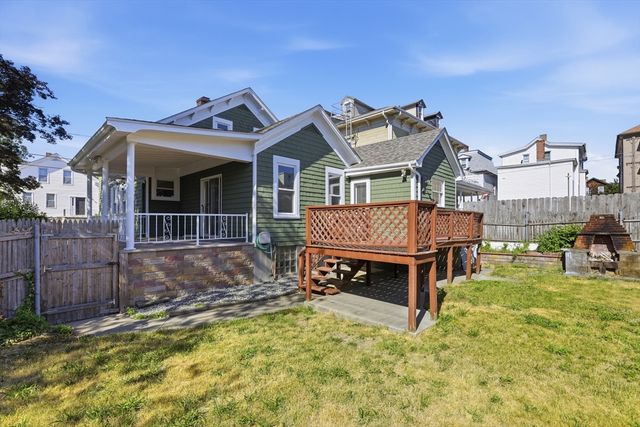 501 Pine St, Fall River, MA 02720