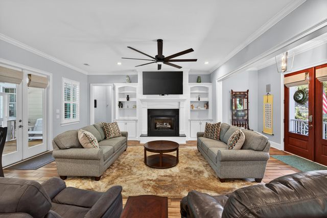 4030 Ten Shillings Way, Ravenel, SC 29470