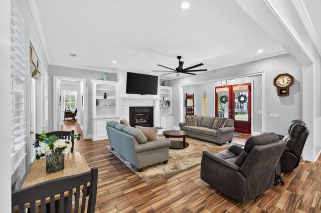 4030 Ten Shillings Way, Ravenel, SC 29470