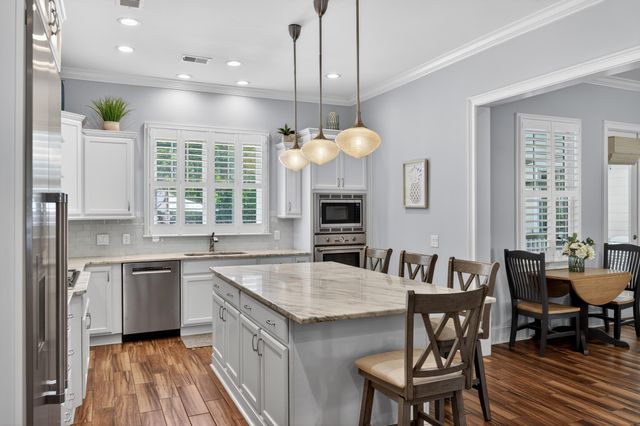 4030 Ten Shillings Way, Ravenel, SC 29470