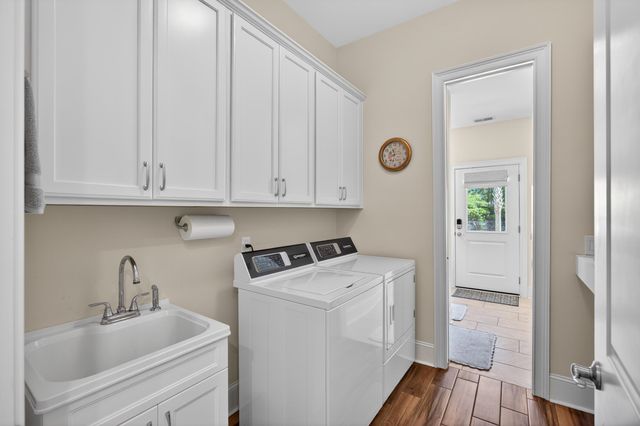4030 Ten Shillings Way, Ravenel, SC 29470