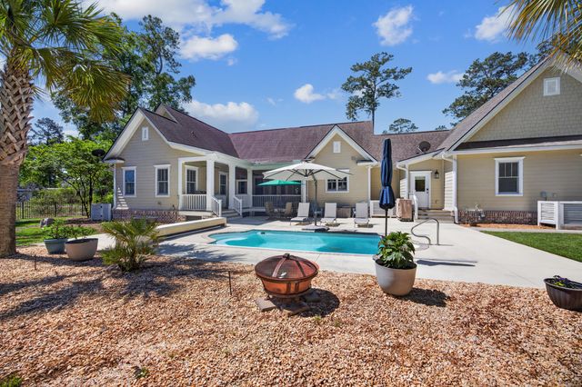 4030 Ten Shillings Way, Ravenel, SC 29470