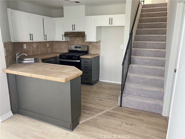 13750 Hubbard, Sylmar, CA 91342