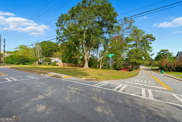 1461 Hawthorne Avenue SE, Smyrna, GA 30080