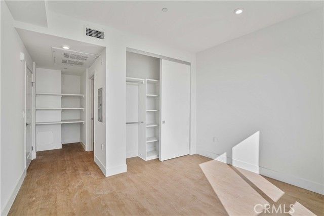 8750 Sepulveda Boulevard 406, North Hills (los Angeles), CA 91343