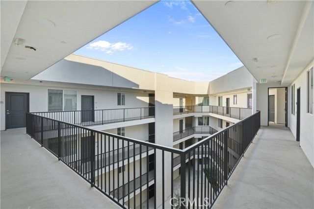 8750 Sepulveda Boulevard 406, North Hills (los Angeles), CA 91343