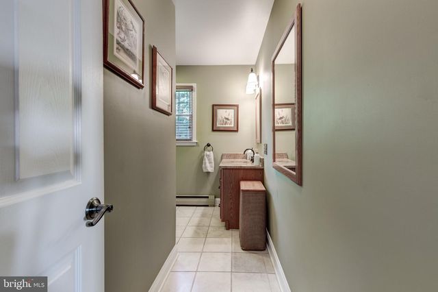 4818 HOFFMANVILLE RD, Millers, MD 21102