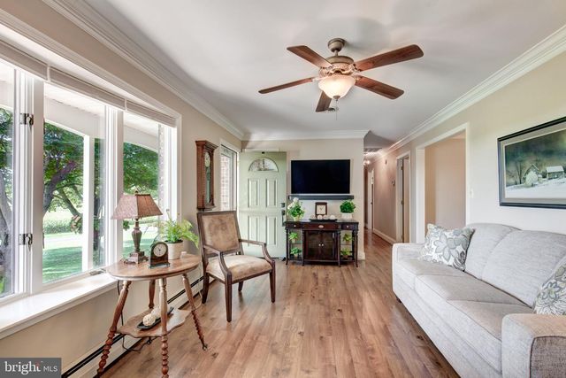 4818 HOFFMANVILLE RD, Millers, MD 21102