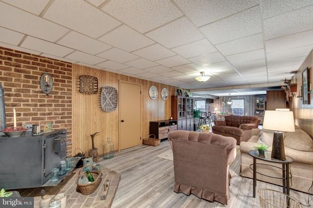 4818 HOFFMANVILLE RD, Millers, MD 21102
