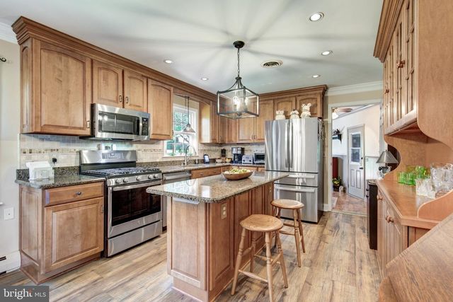 4818 HOFFMANVILLE RD, Millers, MD 21102