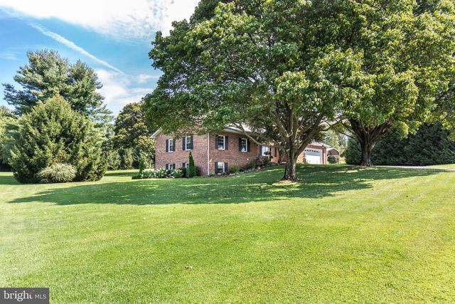 4818 HOFFMANVILLE RD, Millers, MD 21102