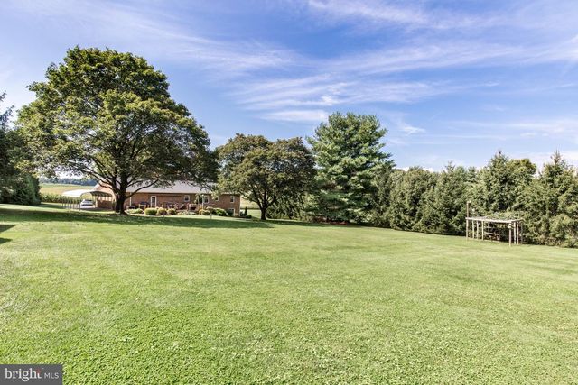 4818 HOFFMANVILLE RD, Millers, MD 21102