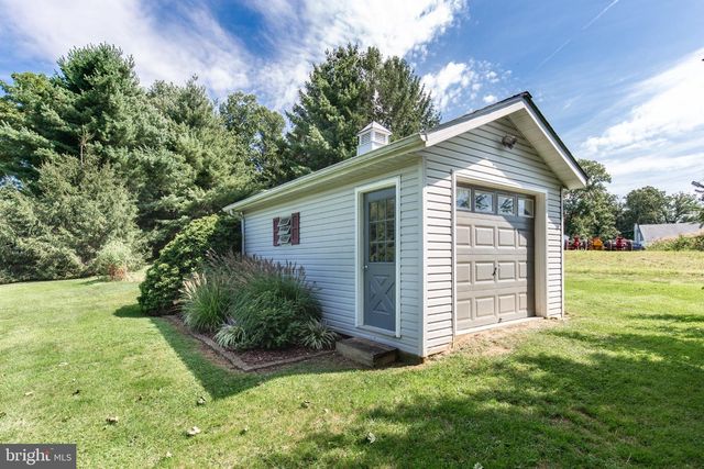 4818 HOFFMANVILLE RD, Millers, MD 21102