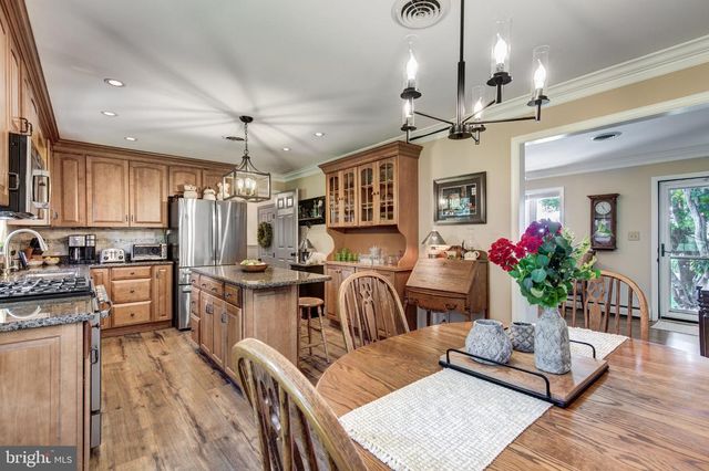 4818 HOFFMANVILLE RD, Millers, MD 21102