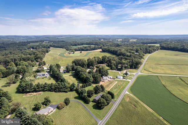 4818 HOFFMANVILLE RD, Millers, MD 21102