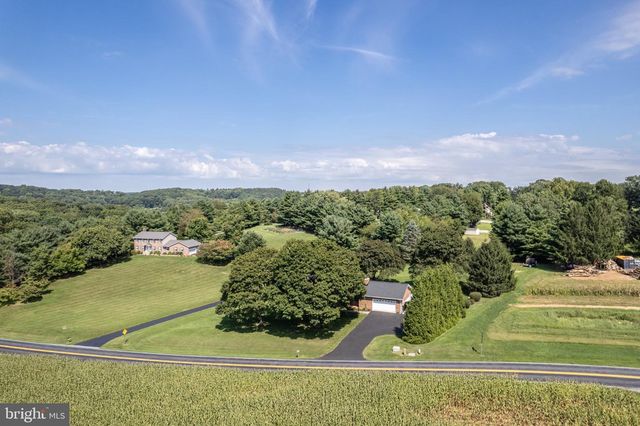 4818 HOFFMANVILLE RD, Millers, MD 21102