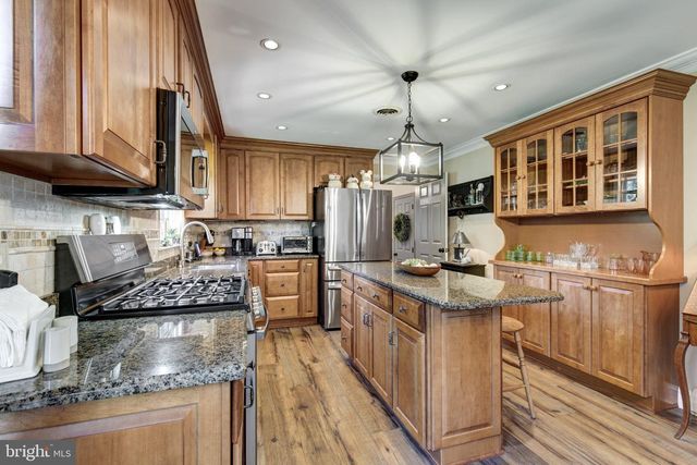 4818 HOFFMANVILLE RD, Millers, MD 21102