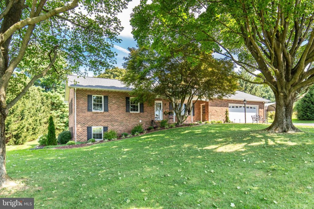 4818 HOFFMANVILLE RD, Millers, MD 21102