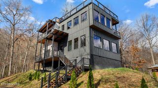 1211 Big Oak Court, Gatlinburg, TN 37738