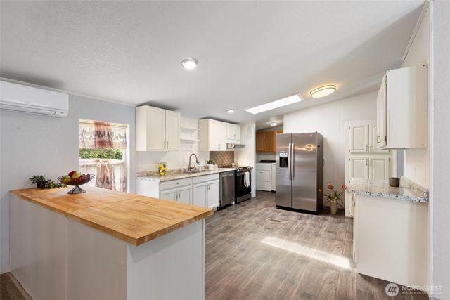 3064 Deep Well Lane NW, Seabeck, WA 98380