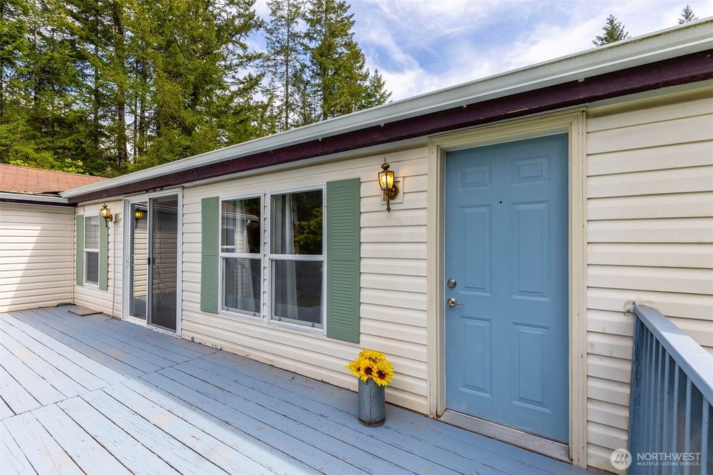 3064 Deep Well Lane NW, Seabeck, WA 98380