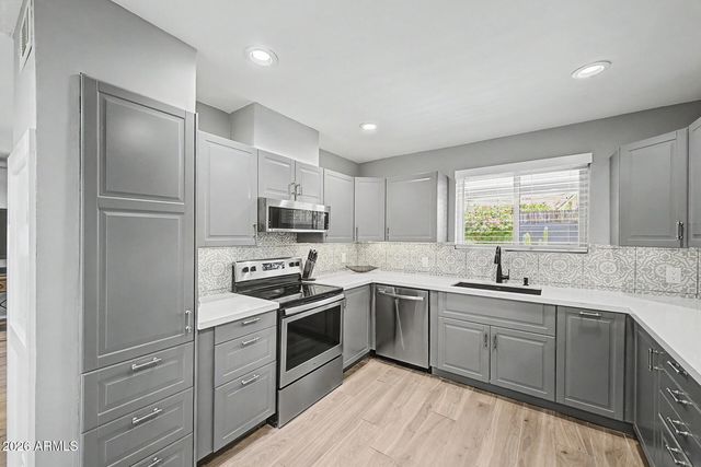 139 E HEATHER Avenue, Gilbert, AZ 85234