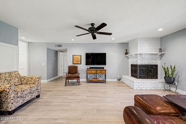 139 E HEATHER Avenue, Gilbert, AZ 85234