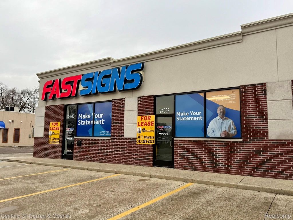 24636 W Warren Street, Dearborn Heights, MI 48127