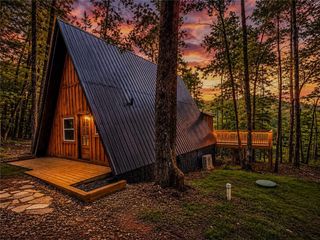 3 Mountain Lake Rd, Blue Ridge, GA 30513
