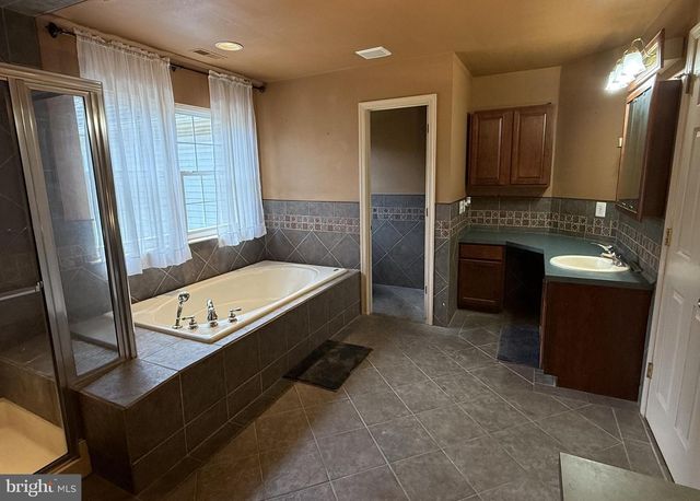 135 JUNIPER LANE, Swedesboro, NJ 08085