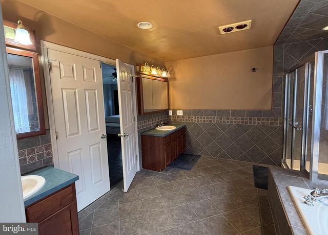 135 JUNIPER LANE, Swedesboro, NJ 08085