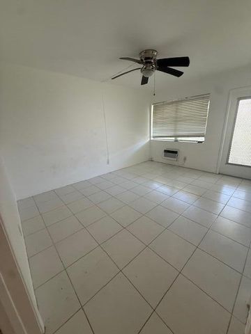 742 SE 19th Avenue, Deerfield Beach, FL 33441