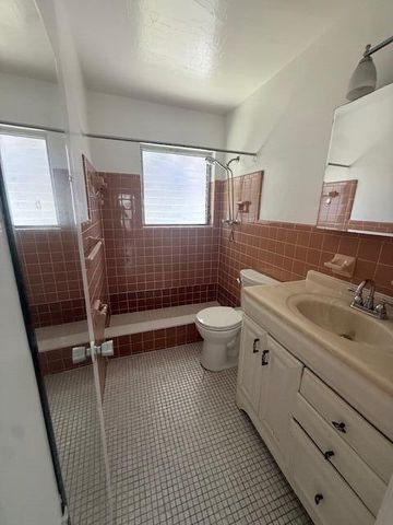 742 SE 19th Avenue, Deerfield Beach, FL 33441