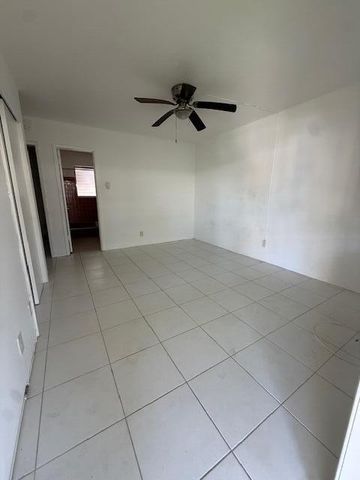 742 SE 19th Avenue, Deerfield Beach, FL 33441
