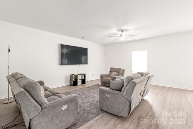 2340 Lanza Drive, Charlotte, NC 28215