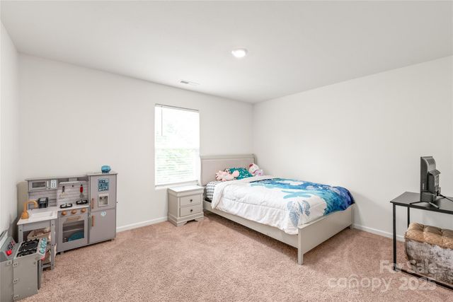 2340 Lanza Drive, Charlotte, NC 28215