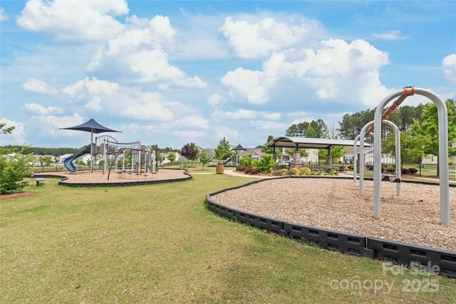 2340 Lanza Drive, Charlotte, NC 28215