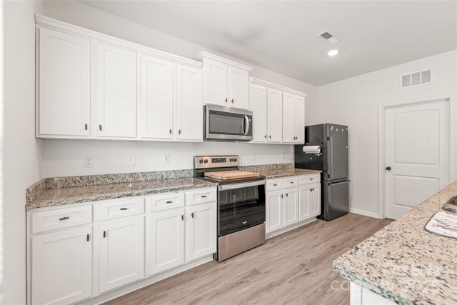 2340 Lanza Drive, Charlotte, NC 28215