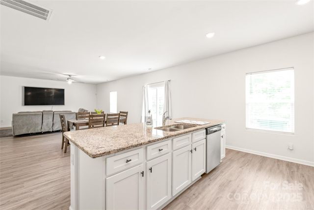 2340 Lanza Drive, Charlotte, NC 28215