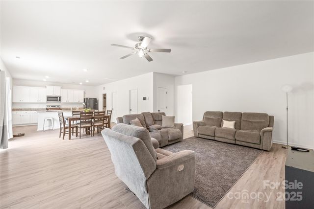 2340 Lanza Drive, Charlotte, NC 28215