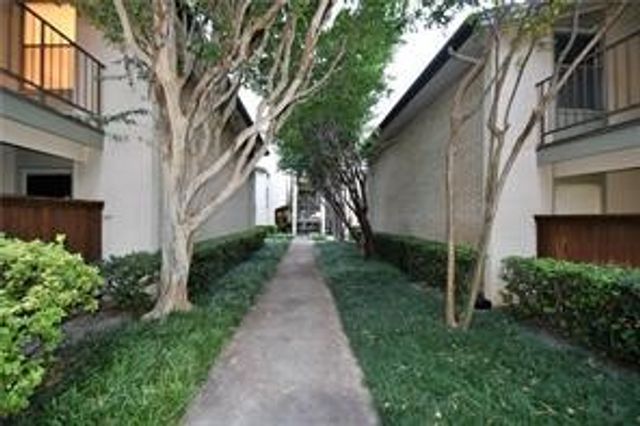 12818 Midway Road 2078, Dallas, TX 75244