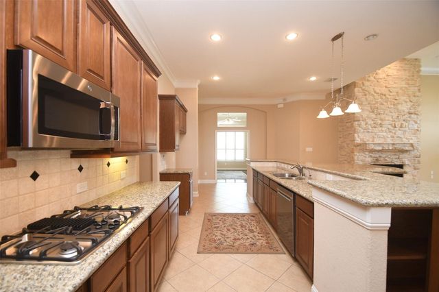 5803 Oakdale Meadows, Spring, TX 77379