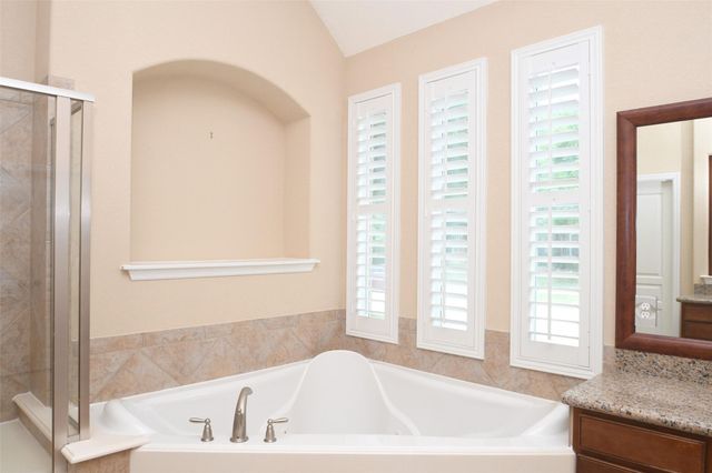 5803 Oakdale Meadows, Spring, TX 77379