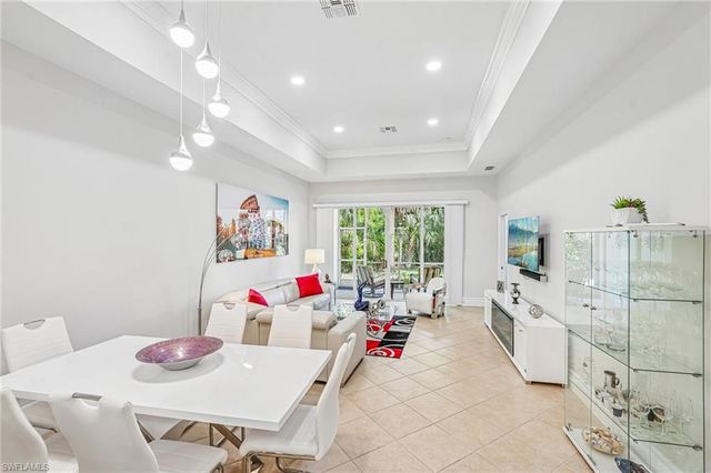 7859 Sanctuary CIR 2, Naples, FL 34104