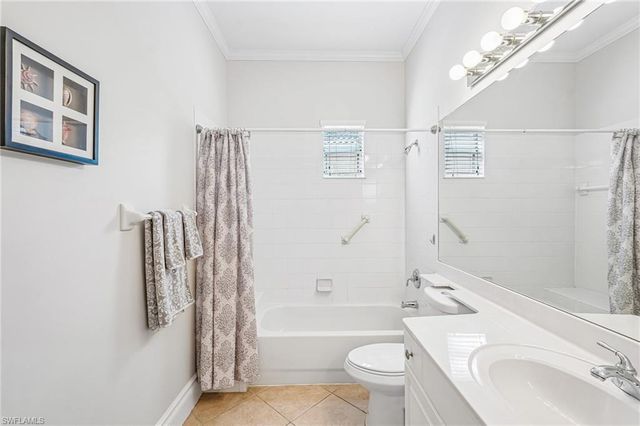 7859 Sanctuary CIR 2, Naples, FL 34104